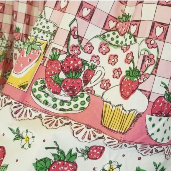 NWT Hell Bunny Strawberry Shortcake Skirt - Picture 5 of 7